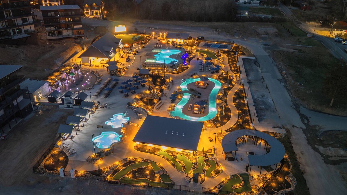 Sevierville Cabin | 6-Bed Cabin w/Indoor Pool & Game Room – Sleeps 22