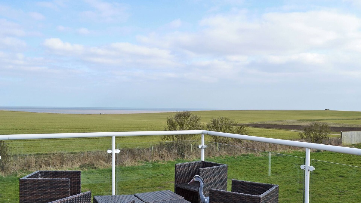 Barmston Cottage | 6 bedroom accommodation in Barmston, near Bridlington