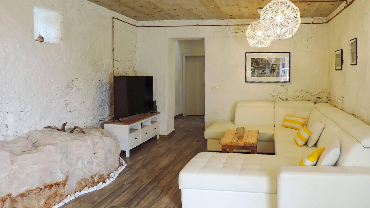 Martinski House | 6 bedroom awesome home in Labin