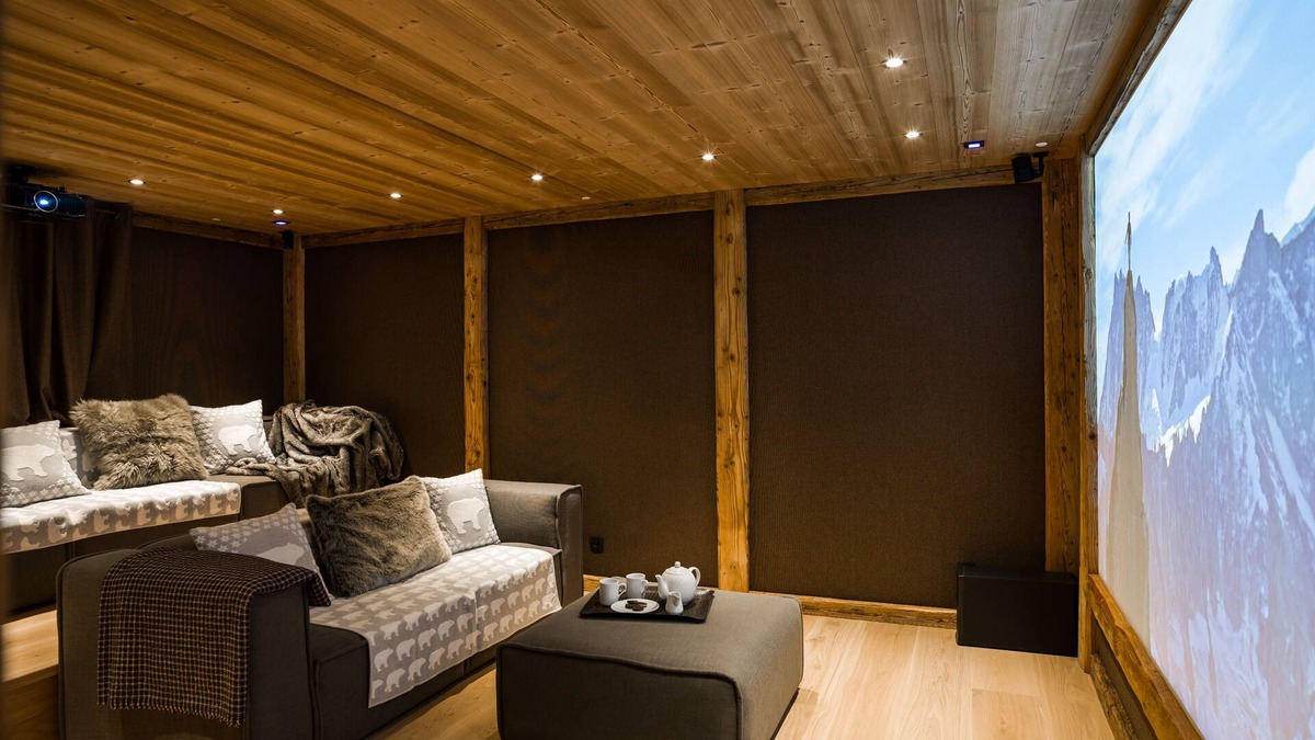 Argentiere Ski Chalet | 6 bedroom luxury chalet with private cinema - Marmotte Mountain Zenith (2)