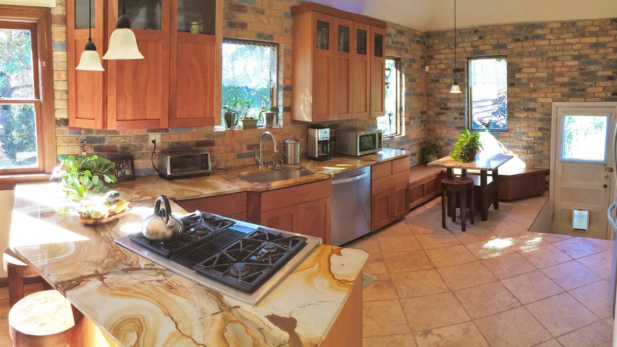 Lower Avenues House | 6-Bedroom Masterpiece in the Historic District