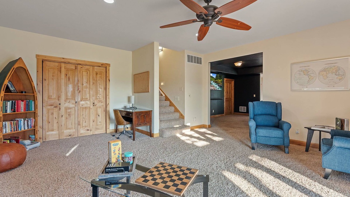 Bozeman House | 6-Bedroom Retreat just minutes from everything the Gallatin Valley has to offer!