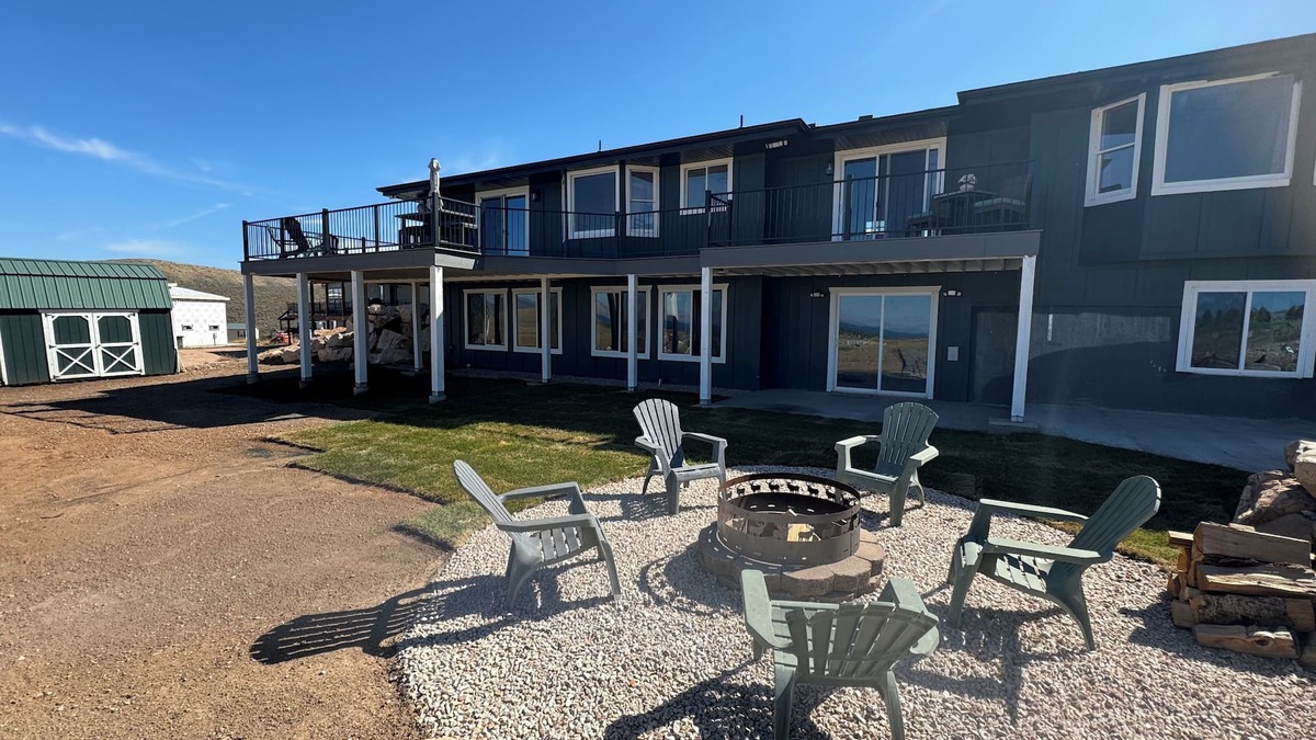 Sweetwater House | 6 bedroom sleeps 22, Hot tub, and gorgeous view of Bear Lake, lots of amenities