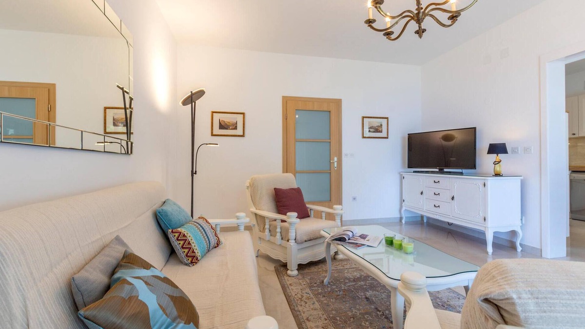 Dugi Rat House | 6 bedroom stunning home in Dugi Rat