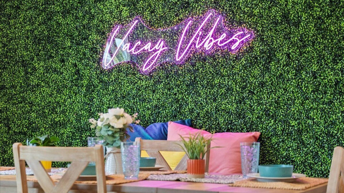 Indian Trails House | 6 Beds | 12 Mins to The Beach | Pets Okay | Fenced Yard