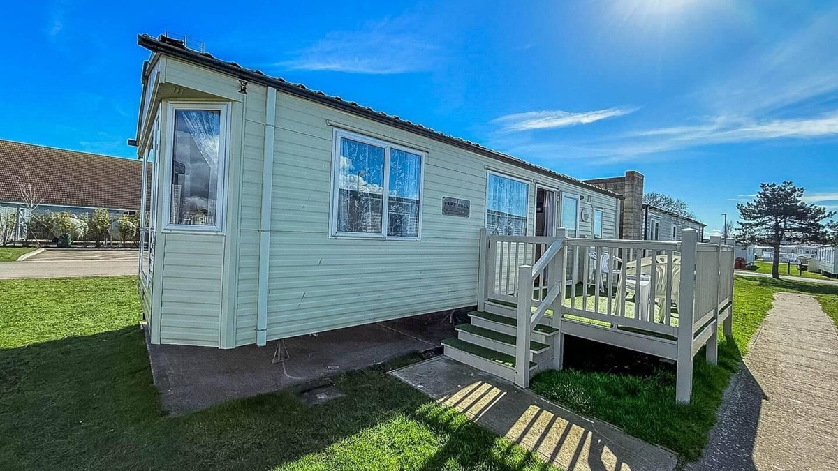Walton on the Naze House | 6 berth caravan with decking at Naze Marine Holiday Park ref 17071P