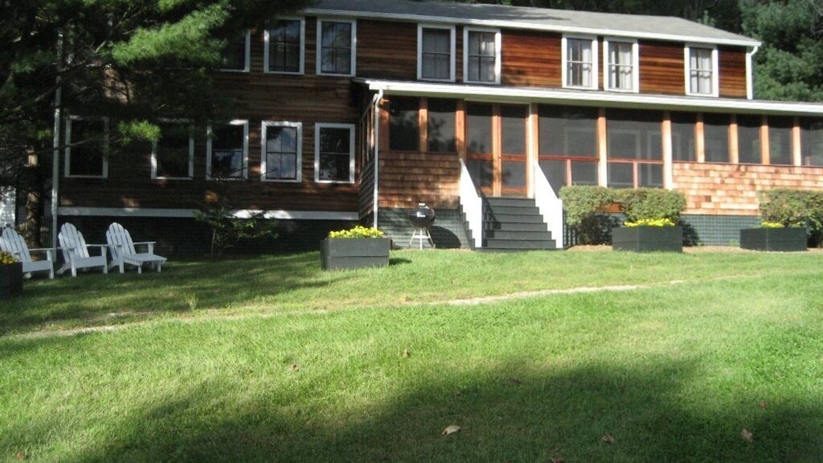 Weatogue House | 6 BR 'CAMP' House on Twin Lakes - Epic Historic Property