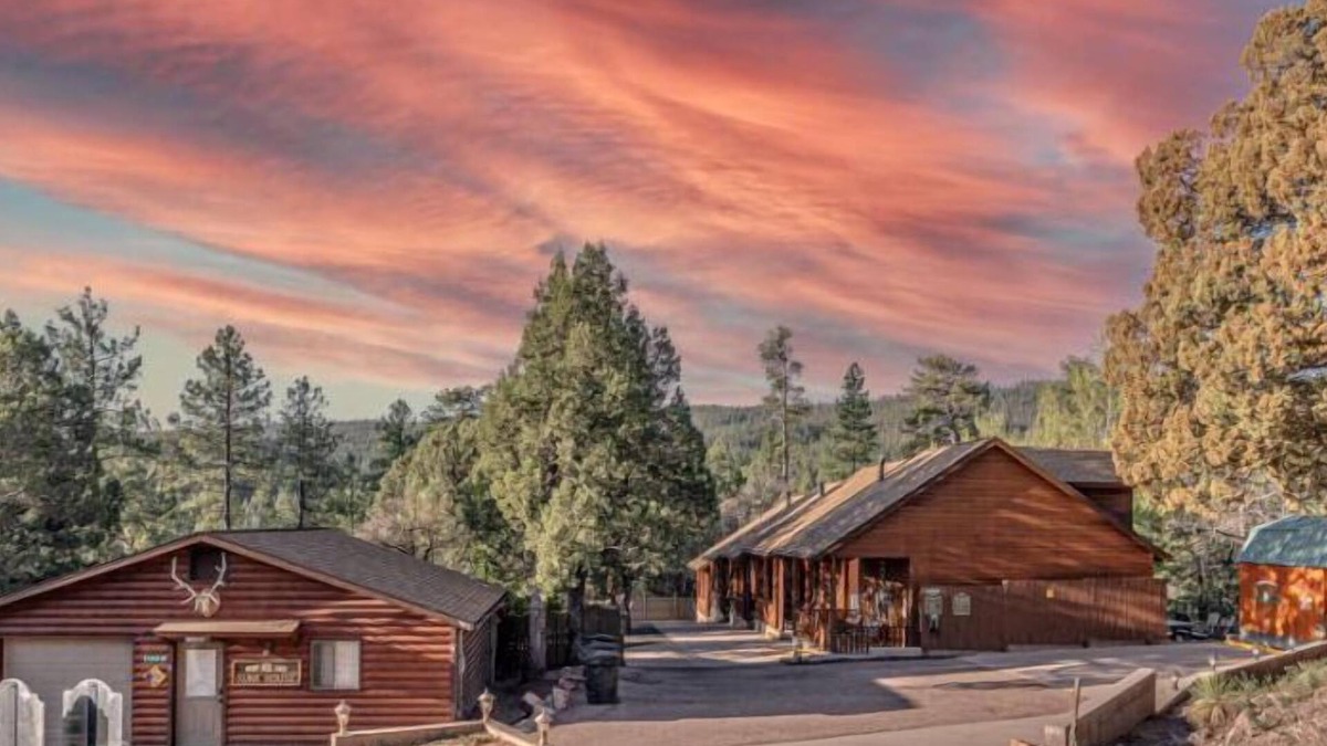 Christopher Creek Cabin | 6 Cabins with Kitchens+Gameroom&Playground