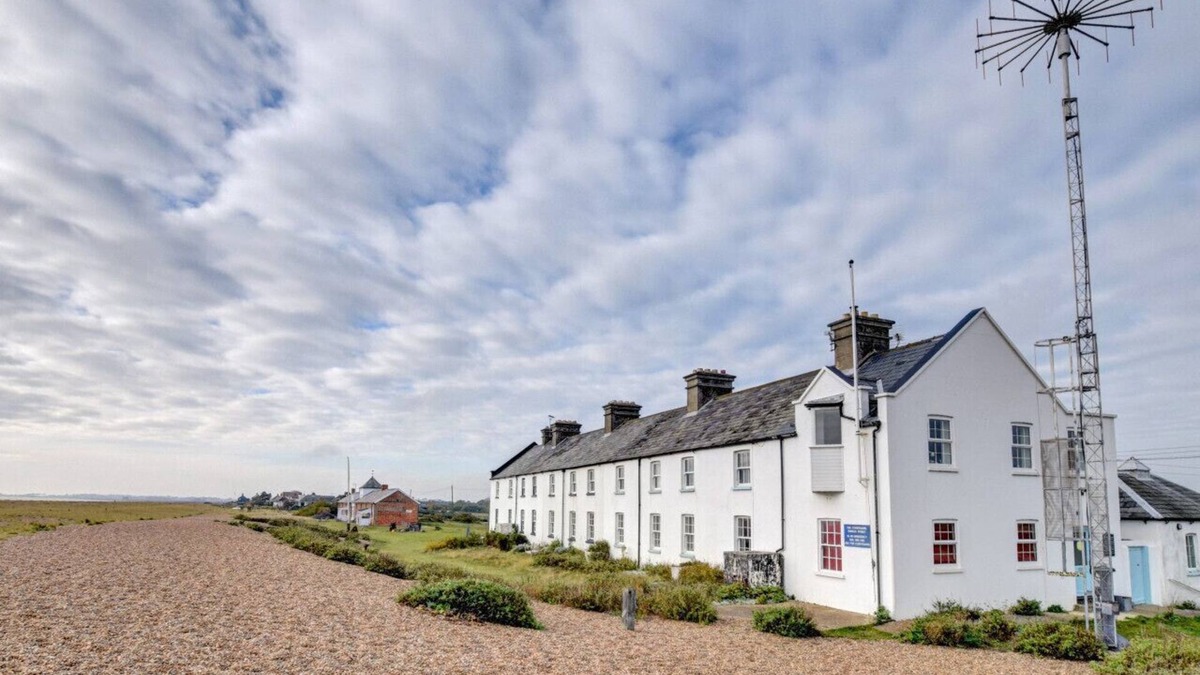 Woodbridge House | 6 Coastguard Cottages