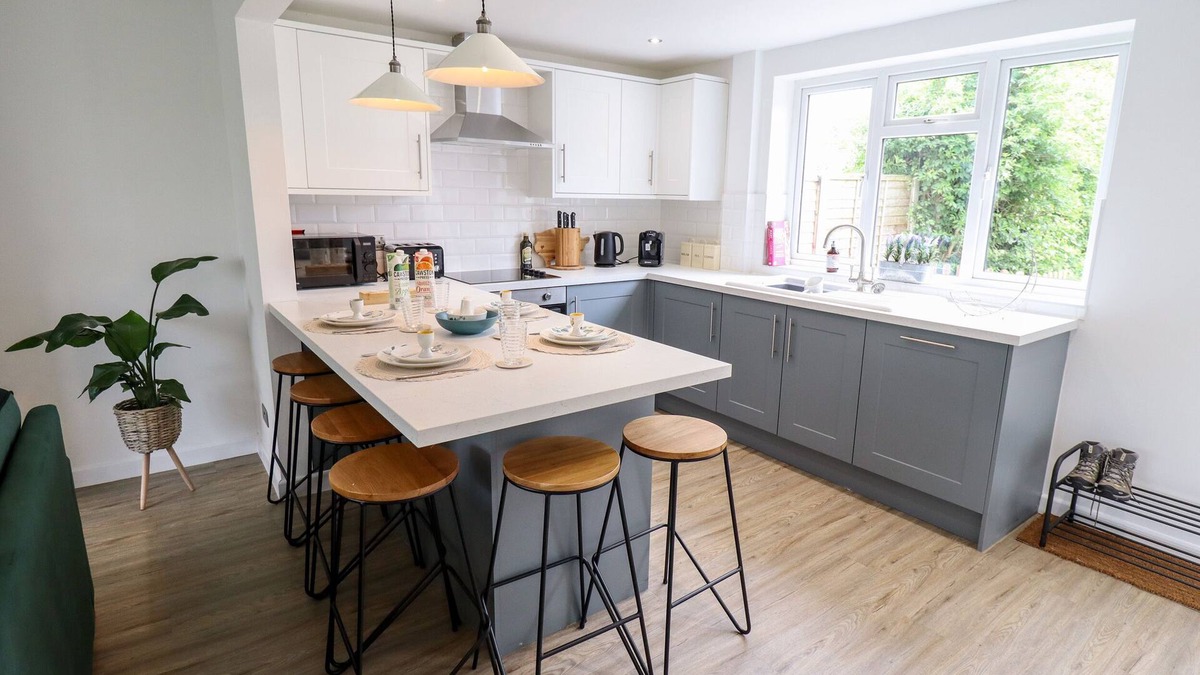 Gainsborough Cottage | 6 Hillside Cottages