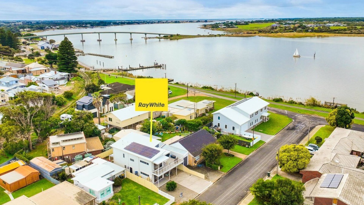 Goolwa House | 6 Kingdon Place, Goolwa