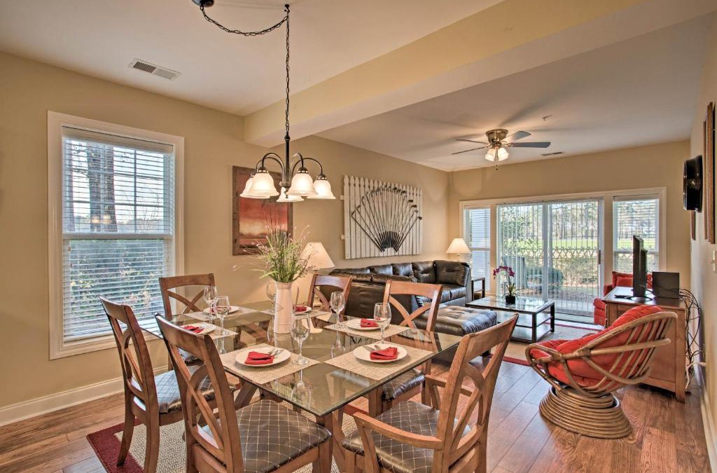 Carolina Forest Apartment | 6 Mi to Boardwalk Condo with Pool in Myrtle Beach