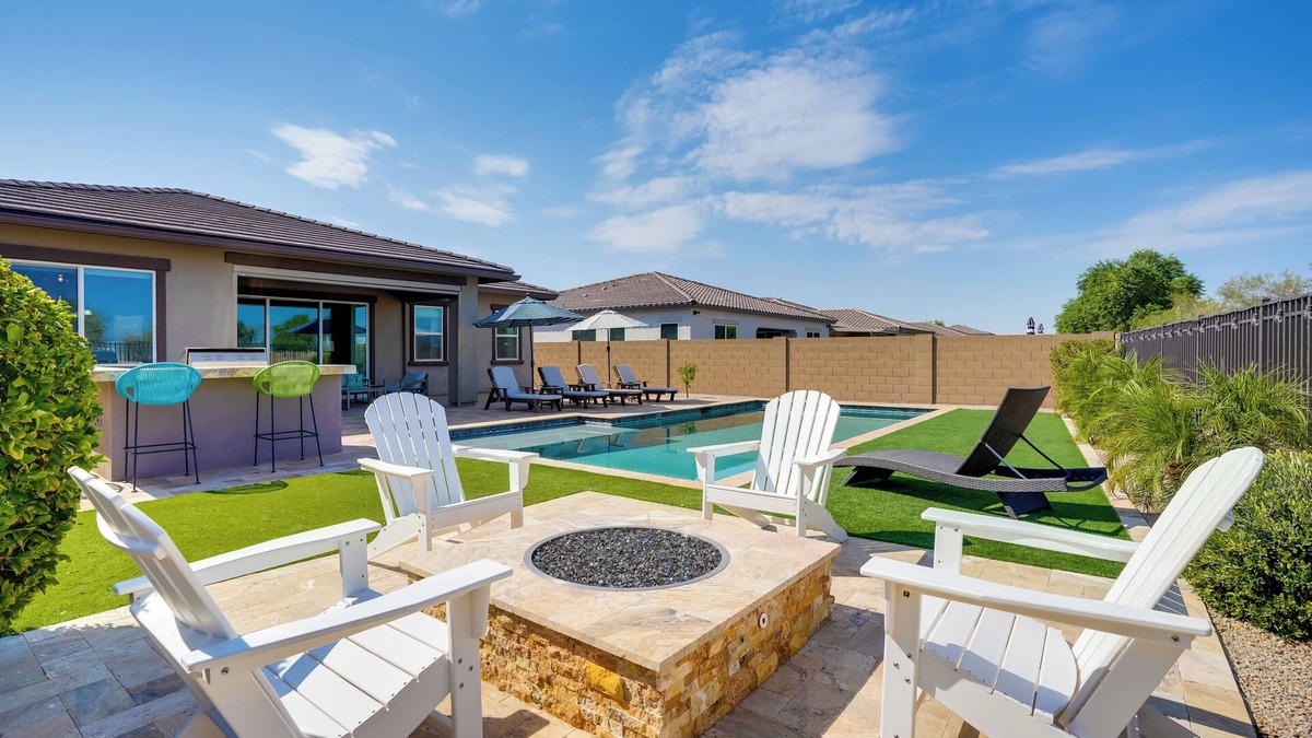 Palm Valley House | 6 Mi to Luke AFB: Oasis w/Private Pool