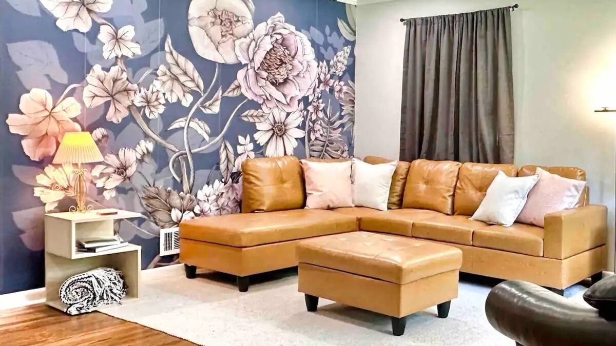 Stone Mountain House | 6 Mins to Stone Mtn Park, Outdoor Living & Dining