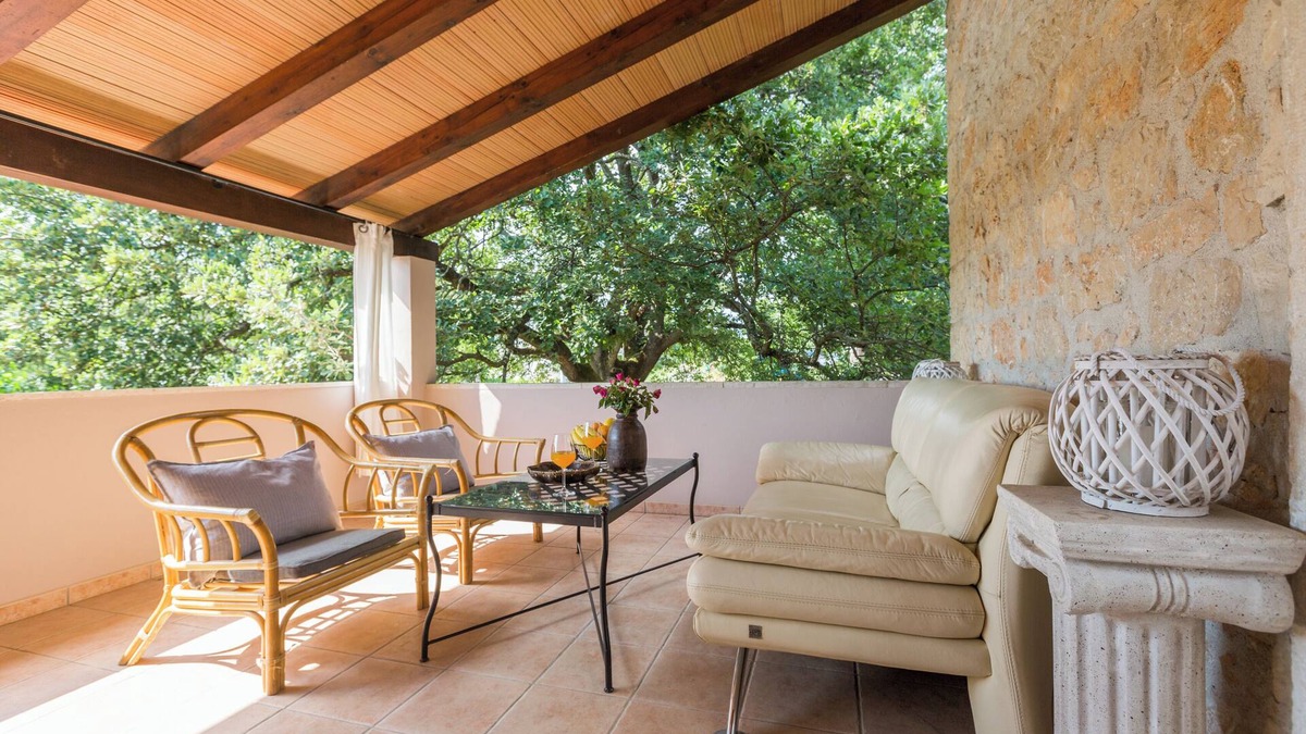 Katun Villa | 6 people, pool, large garden, family friendly, barbecue, ideal for pets