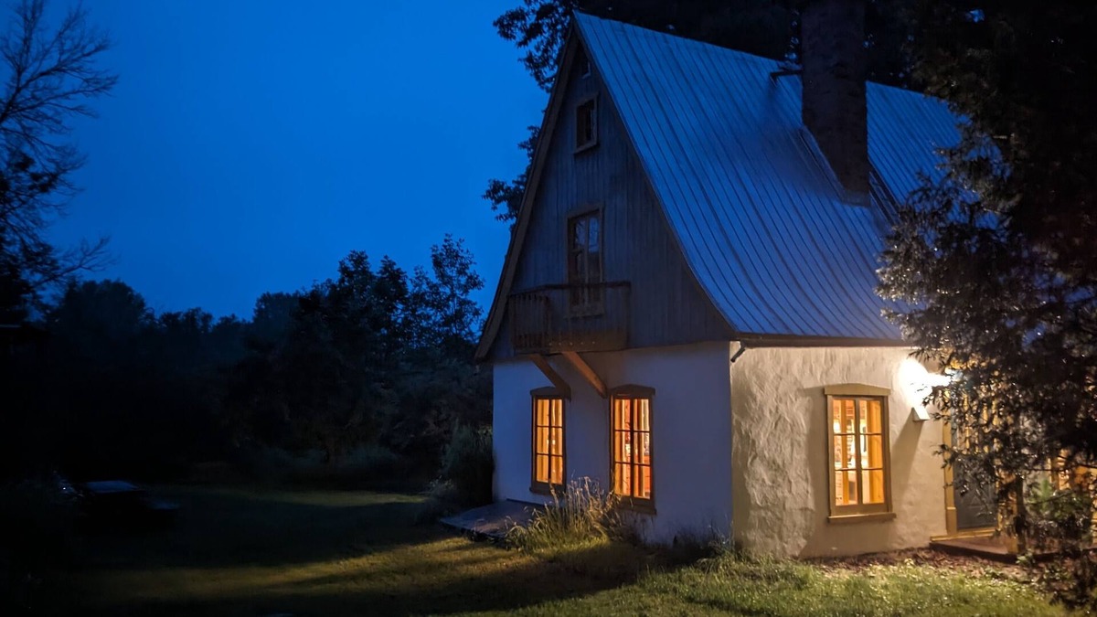 Saint-Liguori Ski Chalet | 6- Saule : Chalet de campagne au bord de l"eau