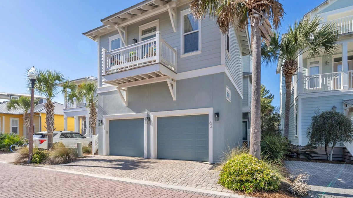 Treetop Condo | 62 | Quaint Carriage House in Seacrest Beach on 30A!