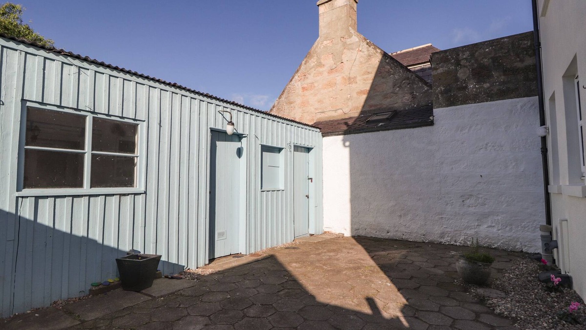 Nairn Cottage | 62 Society Street