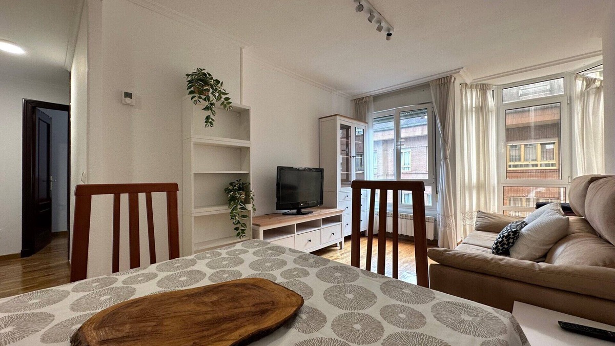 La Corredoria y Ventanielles Apartment | 632A Bonito apartamento en Oviedo