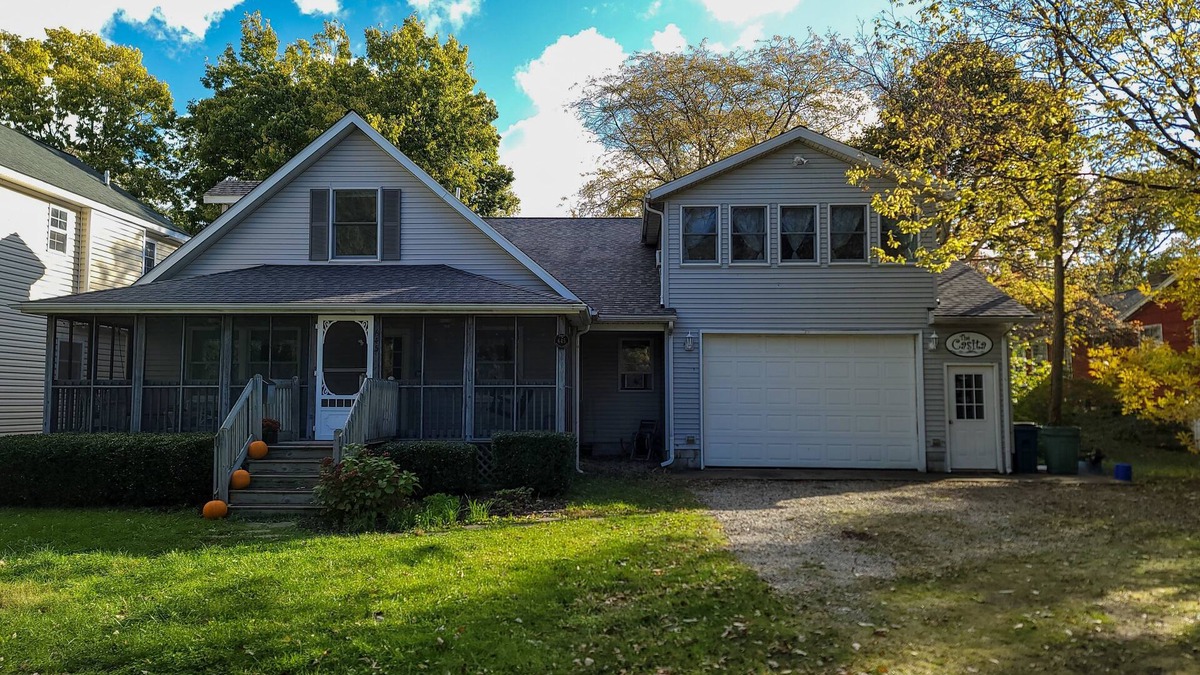 Lakeside Cottage | 645 Sycamore in Lakeside