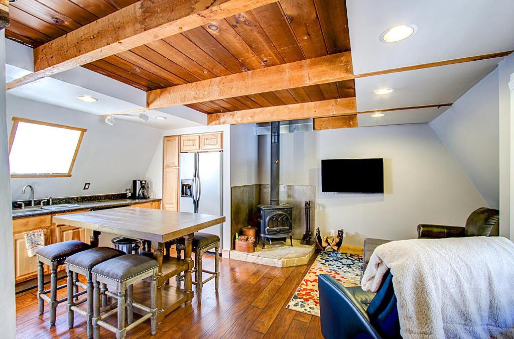Coyne Placer Valley House | 6524 Barton