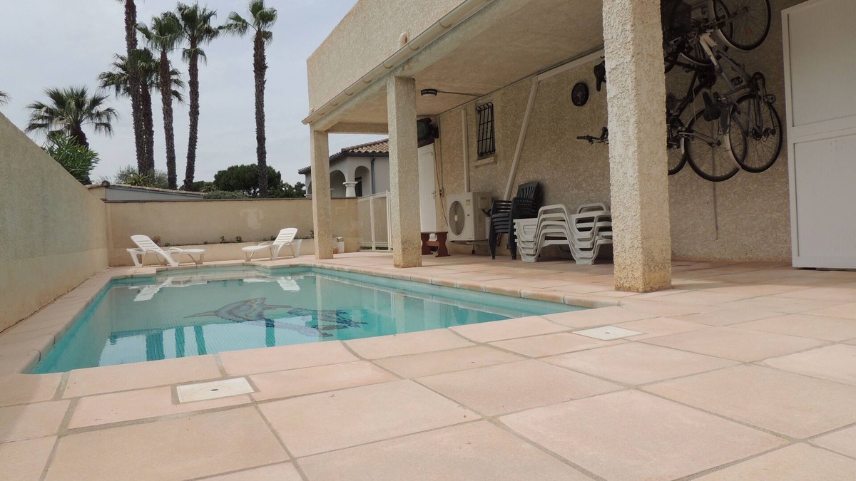 Villeneuve-les-Beziers Apartment | 65m² air-conditioned apartment with swimming pool in quiet residence