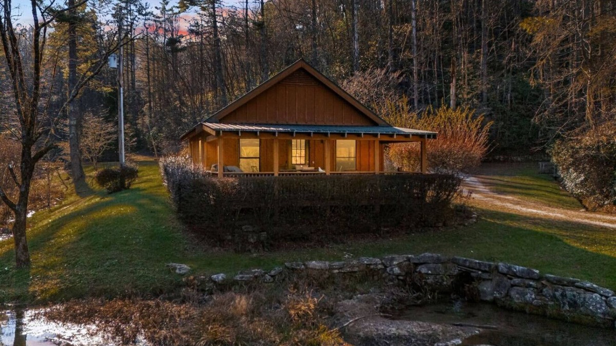 Brevard House | 66 Acre Nature Retreat with TWO Charming Cabins