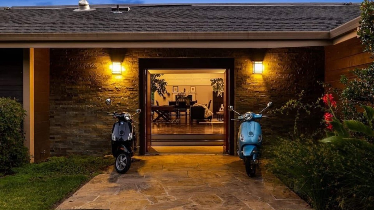 Sleepy Hollow House | 6BD/4BA Villa | Saltwater Pool + BBQ + Pool Table