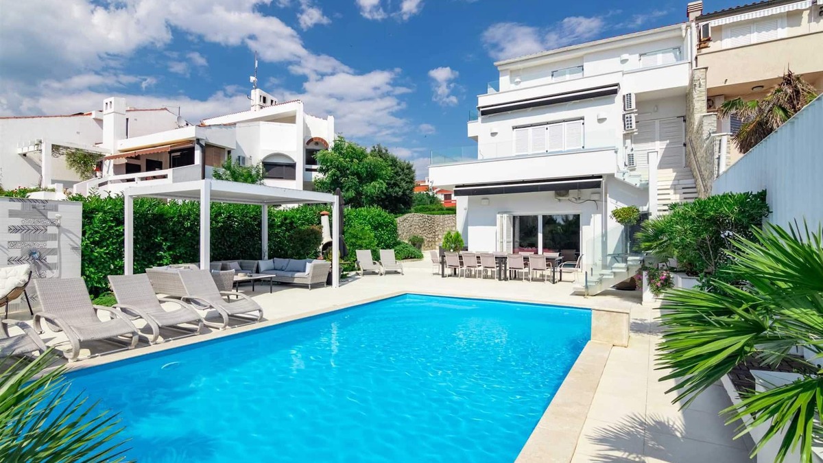 Punat Villa | 6BD Villa for 12 with Heated Pool, Jacuzzi, First Row to the Sea