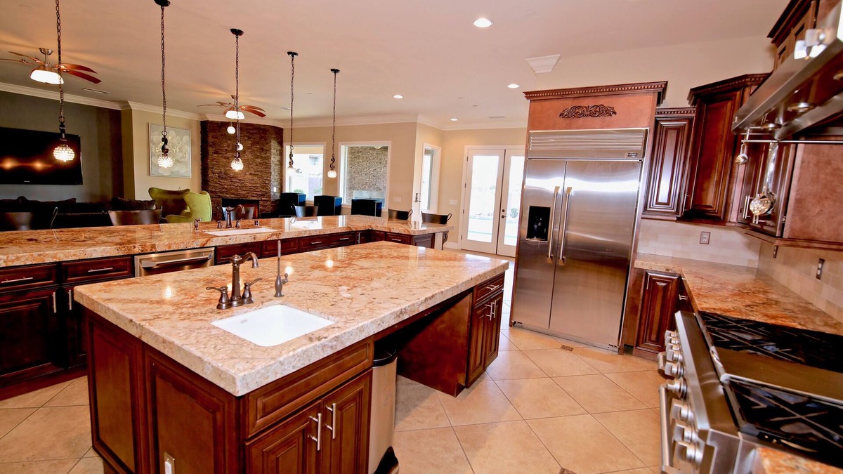 Las Vegas House | 6bdr 7ba Luxury Estate , Family friendly, cozy & private