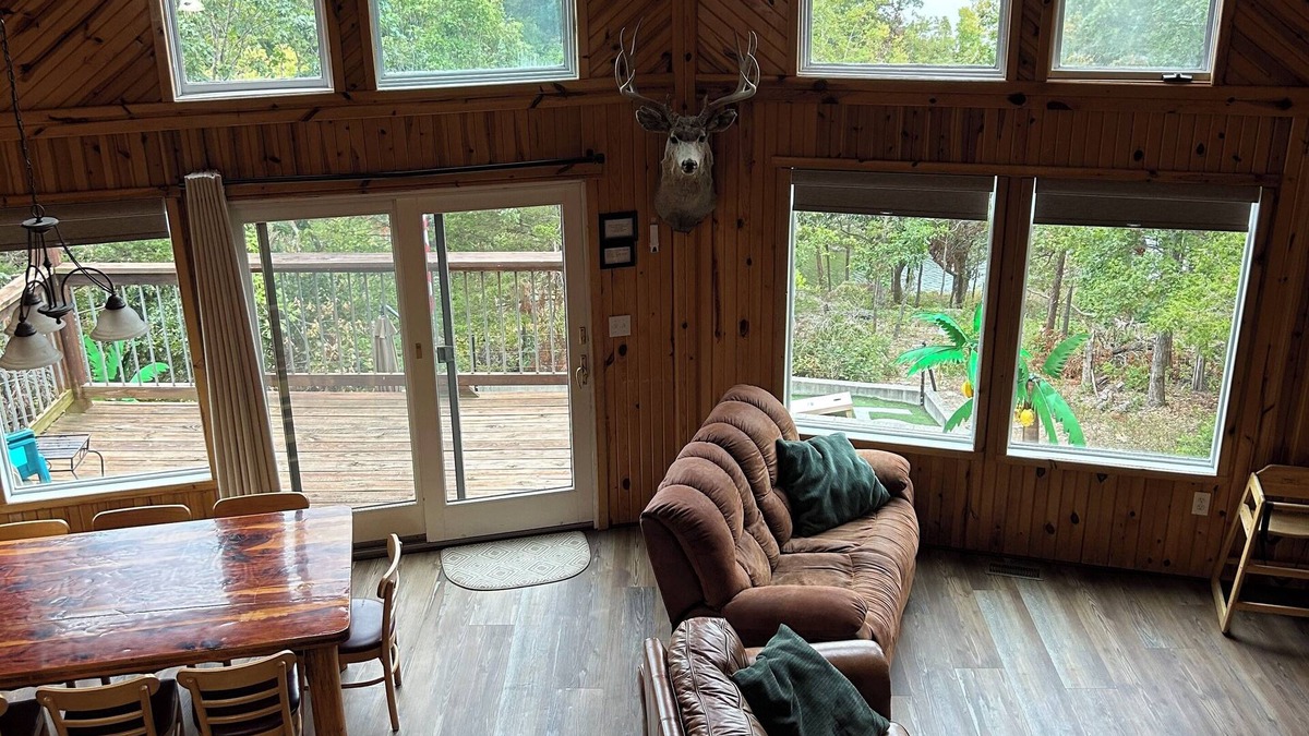 Warsaw House | 6BR/3BA Home Sleeps 20 -410 nightly/Holiday rates apply