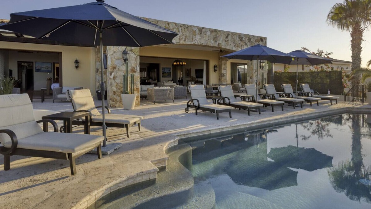 San Jose del Cabo Villa | 6BR - 6BTH Ocean, Desert & Hacienda Charm