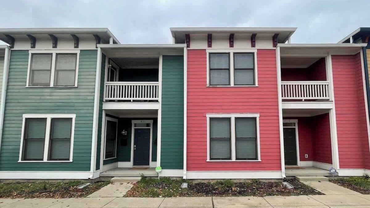 St. Joseph Historic Neighborhood House | 6BR Downtown | Side-by-Side Townhomes | 2 Garages