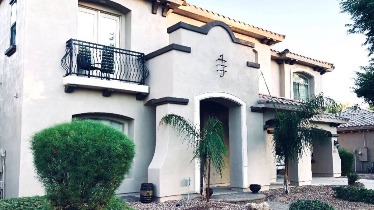 Power Ranch House | 6BR+ Luxury Desert Villa Resort Style w/Heated Saltwater Pool – Sleeps 12+