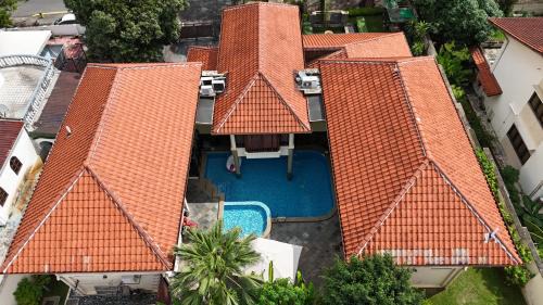 Kampung Datuk Keramat Villa | 6BR San He Yuan RIAD Private Pool Villa KLCC View by Verano