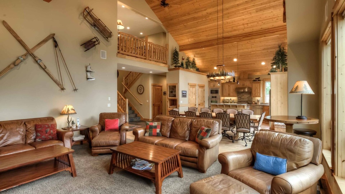 Deer Park House | 6BR, Sunriver, Hot Tub - Elkhorn Lodge