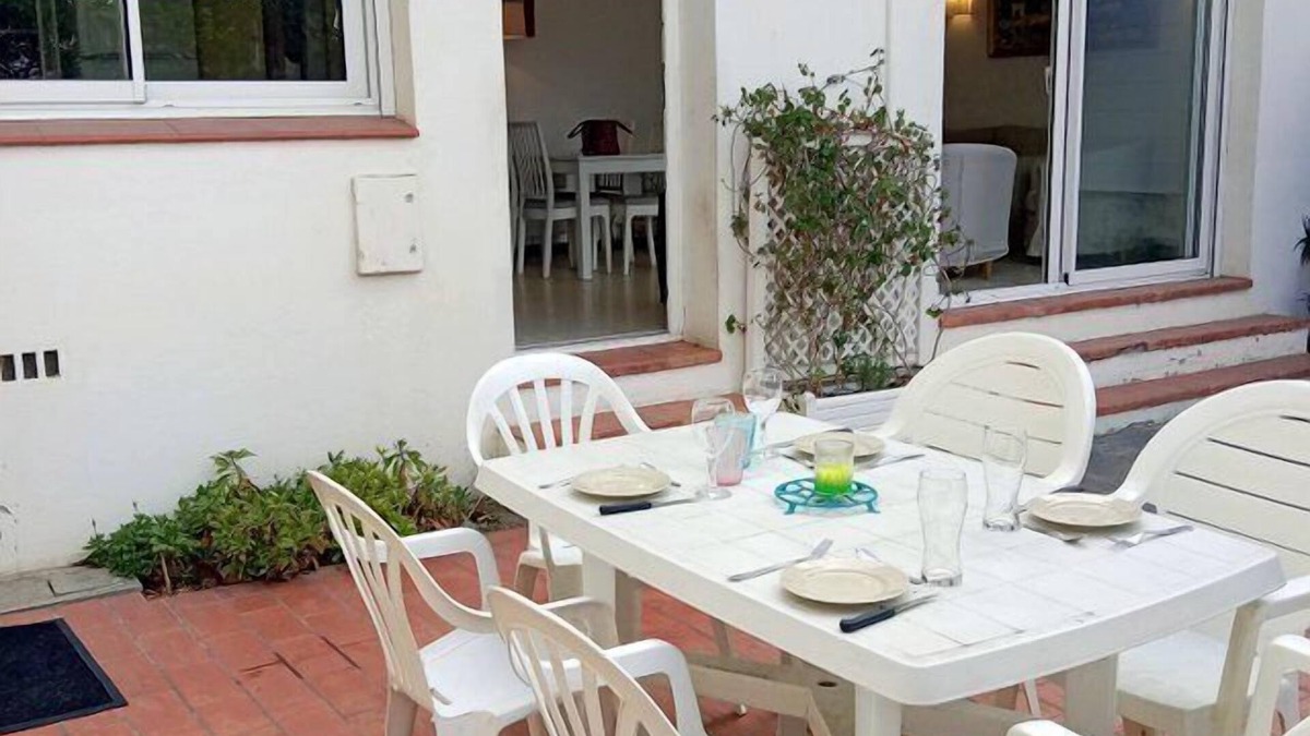 Le Grand Large Apartment | 6CRSUD1- Air-conditioned family house for 6 near the beach