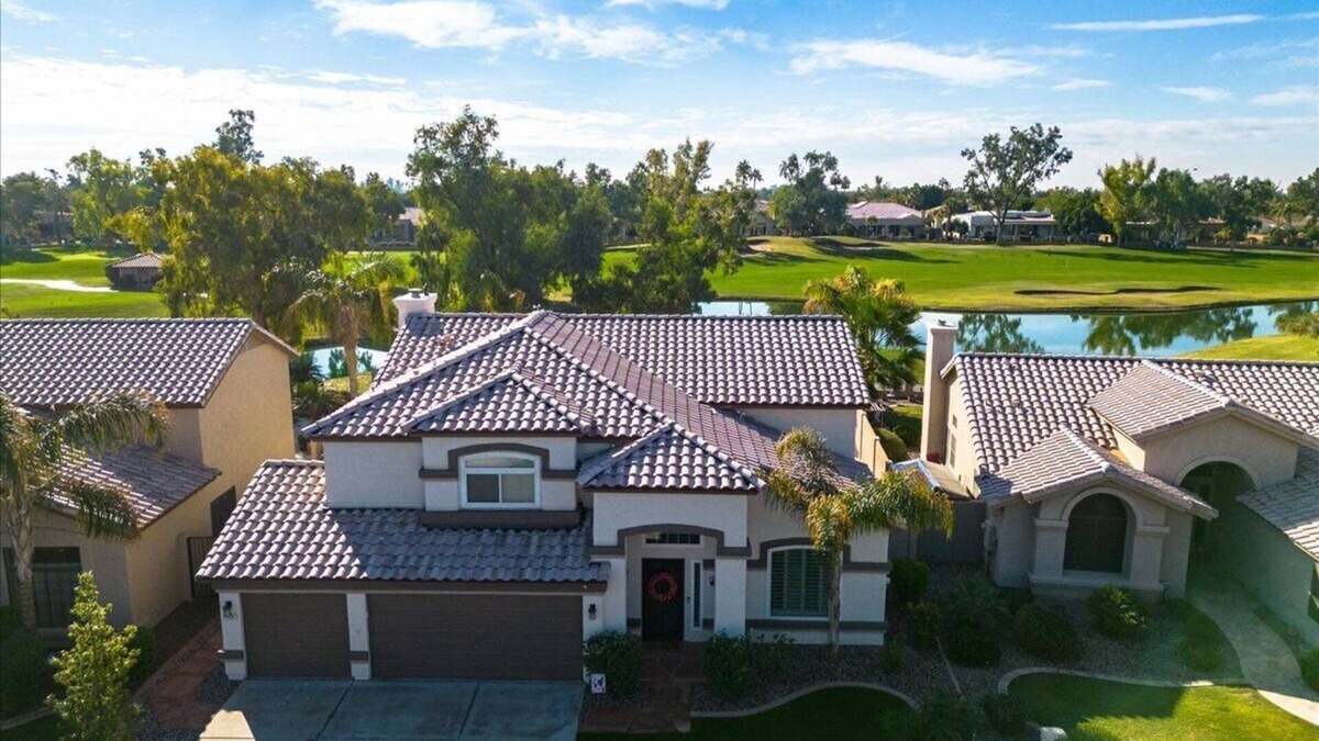 Ocotillo House | 6th Tee Luxury Pool & Fire Pit