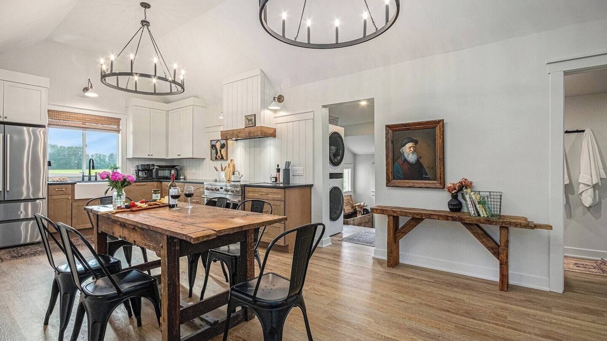 South Haven House | 7 Acres | Near Lakes + Beaches | Fire Pit | BBQ