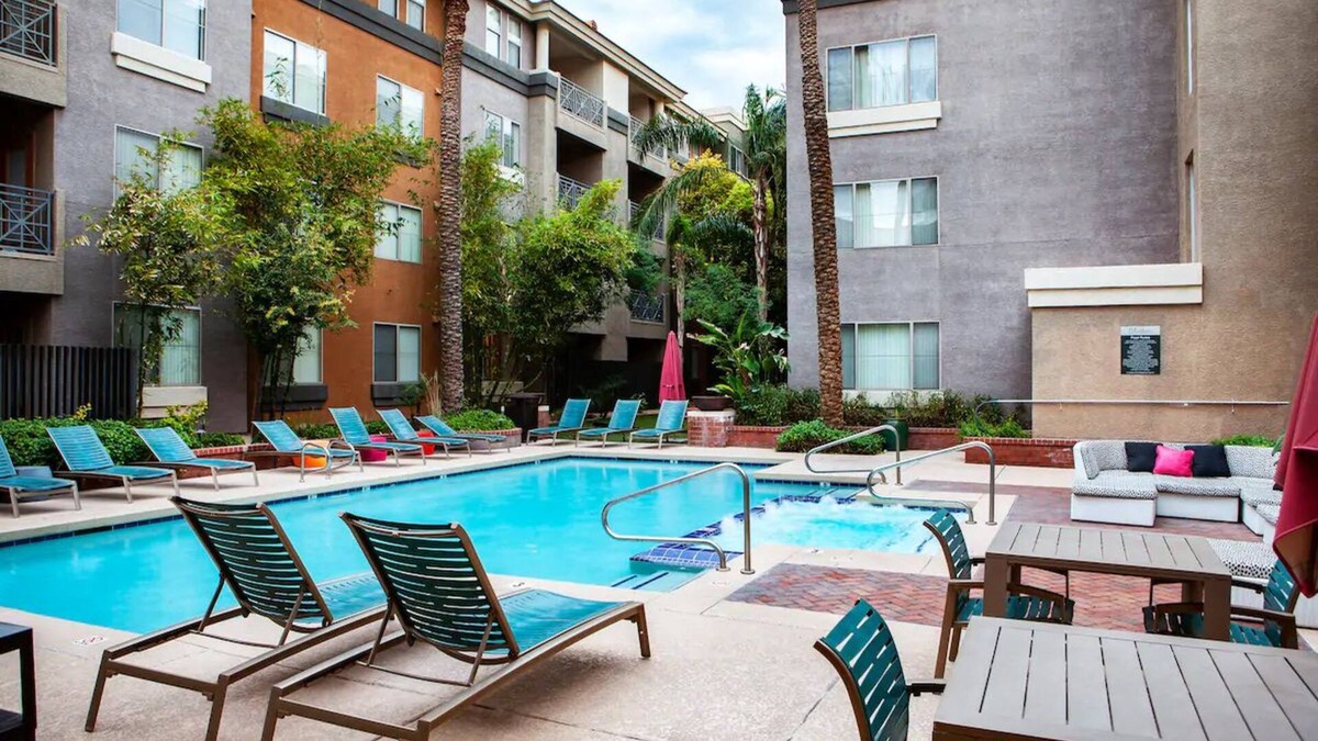 Brown and Stetson Business Condo | 7 Bedroom/6 Bath Condos in Old Town Scottsdale