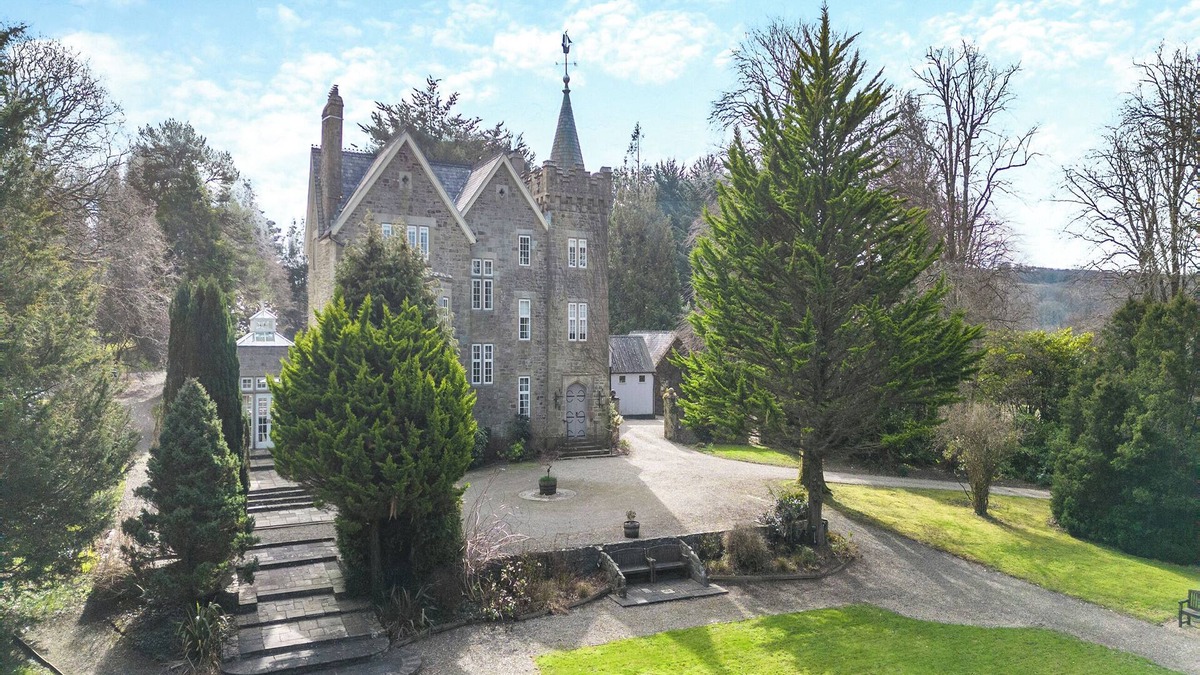 Llanarth Cottage | 7 bedroom accommodation in Llanarth