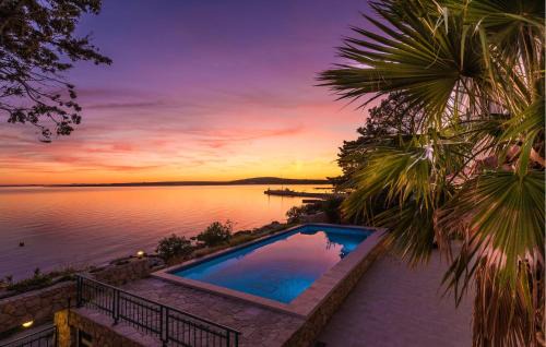 Kosljun House | 7 Bedroom Amazing Home In Kosljun