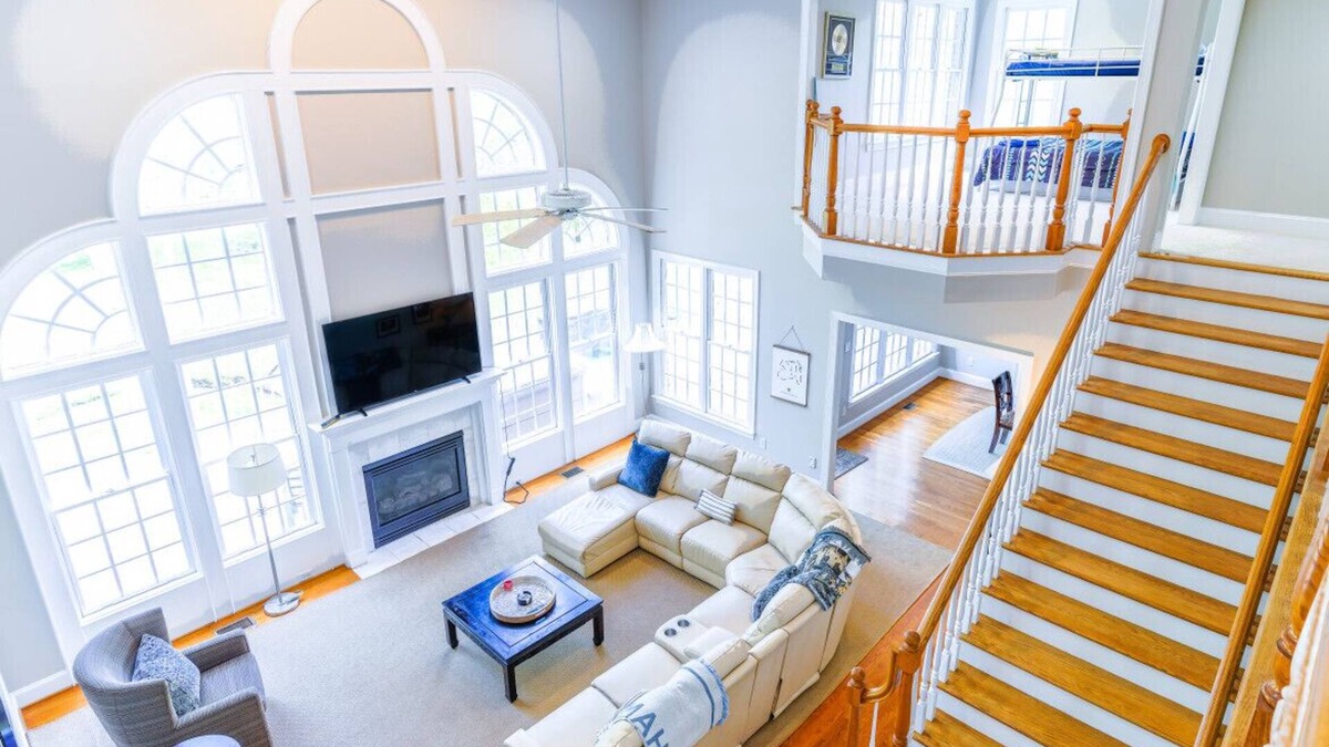 Sedgefield House | 7 BR on PGA Tour’s Sedgefield CC range Hot Tub