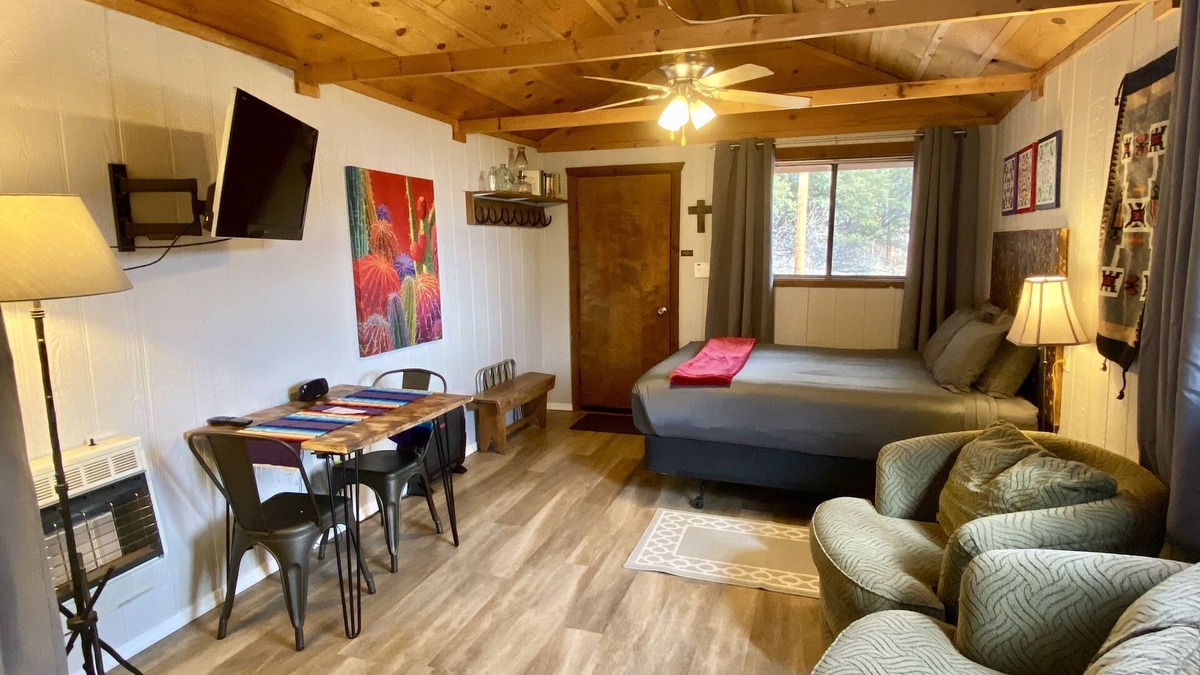 Glenwood House | #7 Casita Amore at the Catwalk, Secluded Cabin for Two