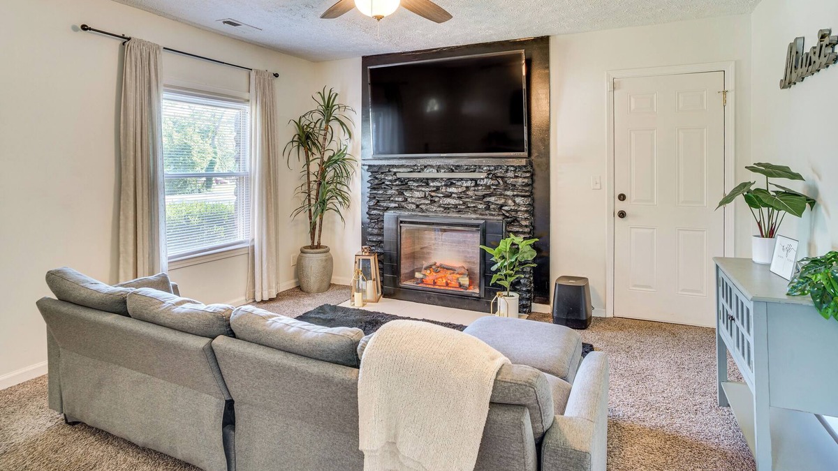 Nashville House | 7 Mi to Broadway: Cozy, Quiet Whites Creek Retreat