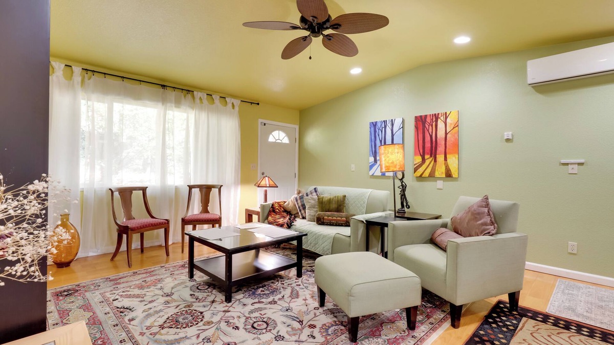 Middletown House | 7 Mi to Clear Lake: Home w/Peaceful Deck!