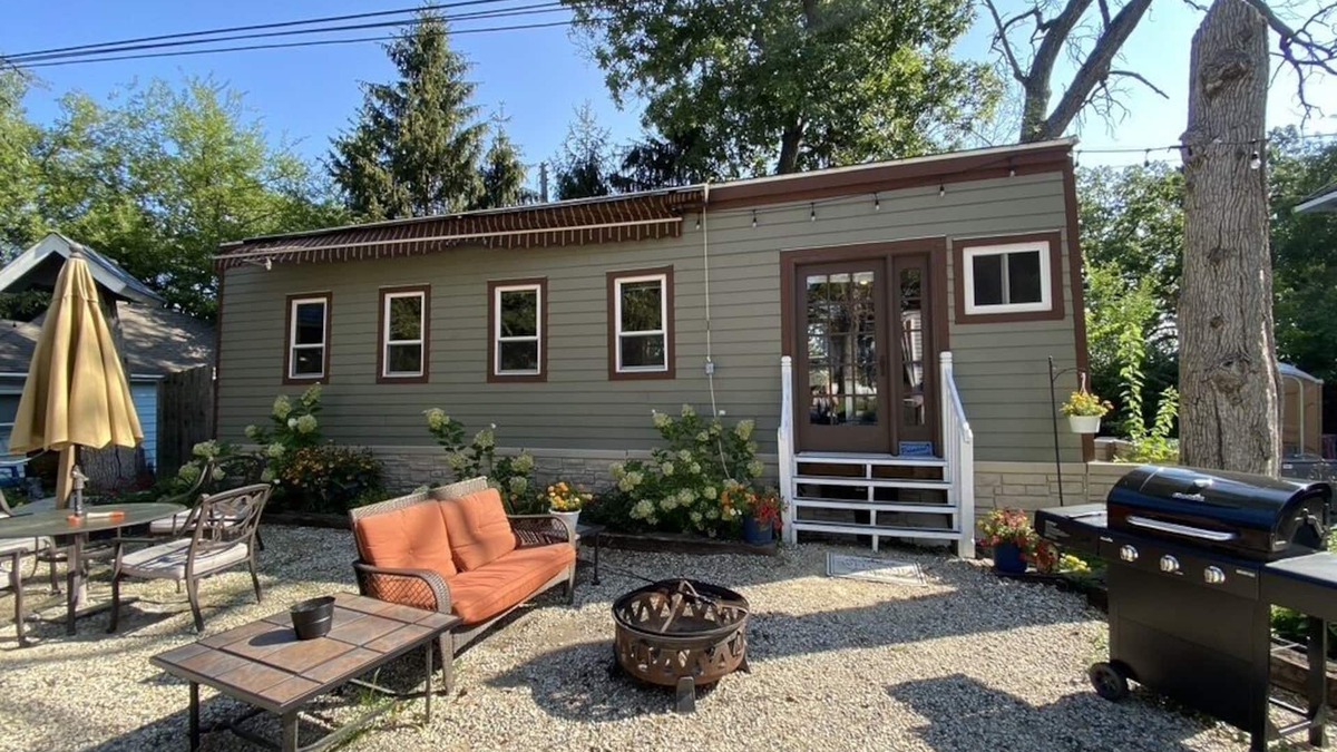 Antioch Cottage | #7 Tiny House at The Cottages on Petite Lake