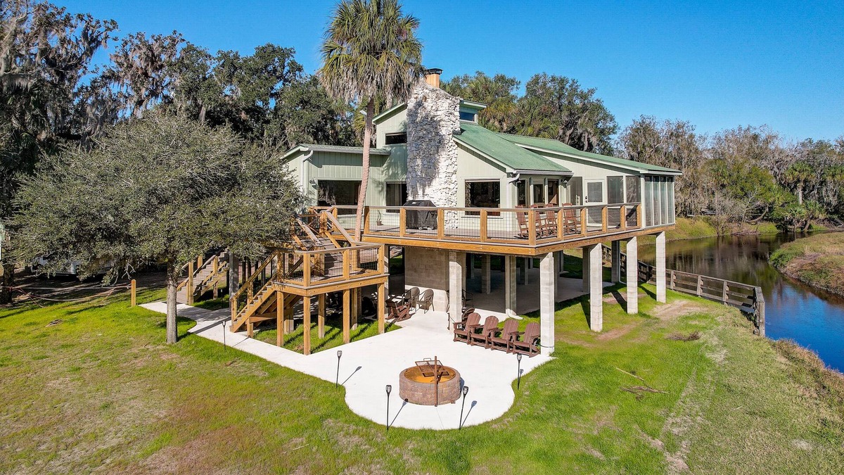 Wauchula House | 700 acre ranch on Florida's Historic Peace River!