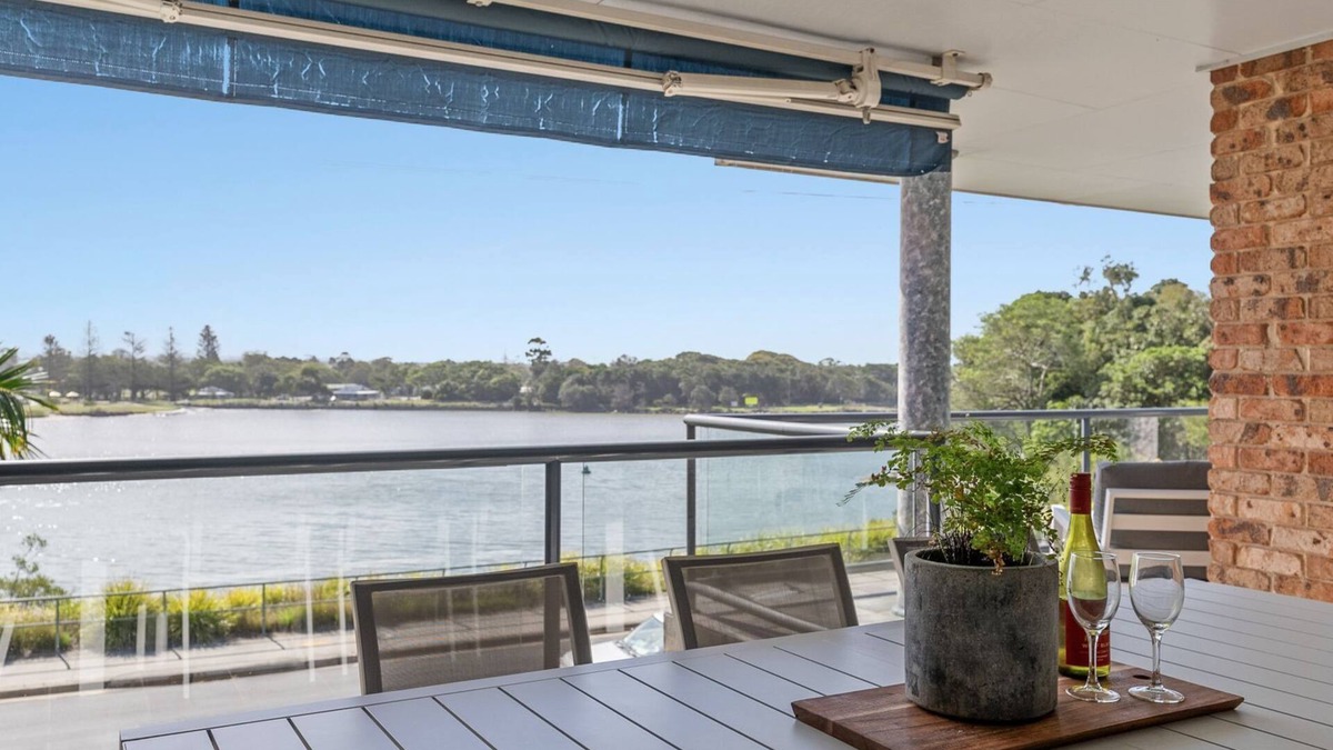 South Evans Head House | 71 Ocean Drive - Impressive Family Home
