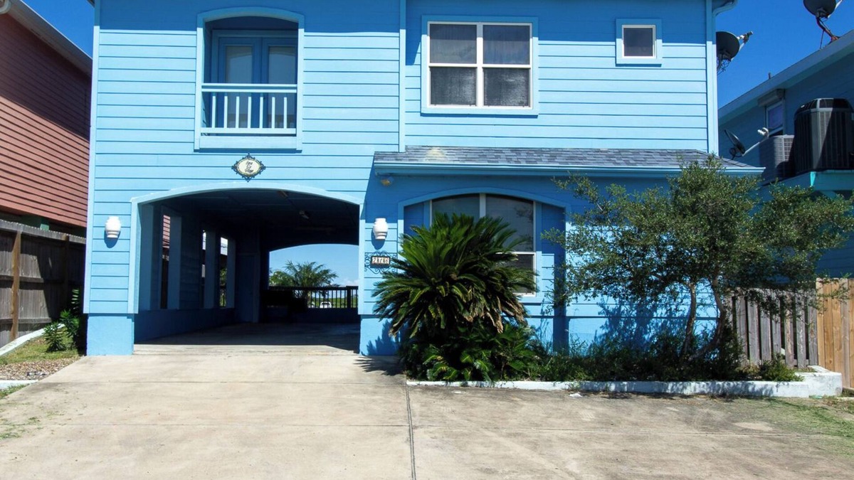 Port Mansfield Condo | 716 E. Port -Located at end of Harbor, this Condo is Perfect in every way!